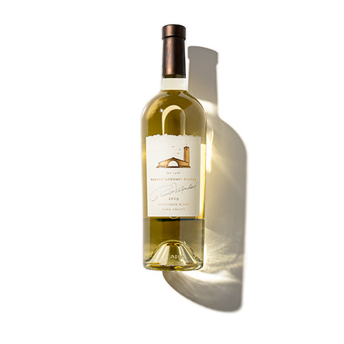 Wine bottle of 2019 Sauvignon Blanc Napa Valley.